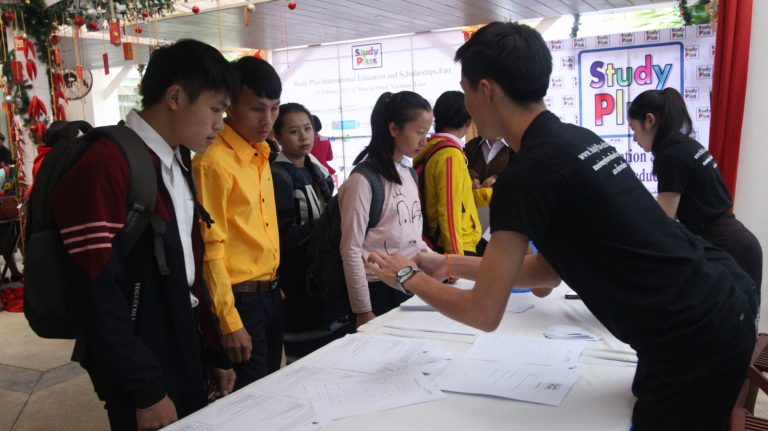 20 Countries High School Exchange 